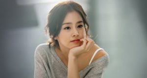 Isi-Surat-Kim-Tae-Hee-Untuk-Fans-Usai-Dinikahi-Rain