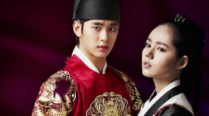 5-Aktris-Cantik-yang-Cocok-Jadi-Pendamping-Kim-Soo-Hyun-Han-Ga-In