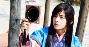 Pesan-Kesan-V-BTS-Usai-Bintangi-Drama-'Hwarang'-Banyak-Pengalaman-Baru