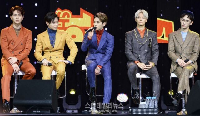 SHINee-Gempur-Amerika-Utara-Dengan-Konser-Tur-‘SHINee-WORLD-V’ SHINee-Gempur-Amerika-Utara-Dengan-Konser-Tur-‘SHINee-WORLD-V’