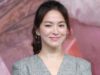 Cinta-Budaya-Song-Hye-Kyo-Sebarkan-10-Ribu-Pamflet-Sejarah-Korea-di-Jepang