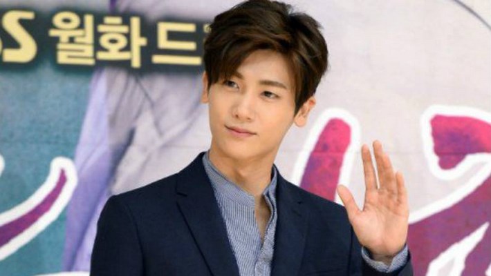 Tinggalkan-ZEA-Hyungsik-Mantap-Akting-Bersama-Agensi-Khusus-Aktor-Aktris.