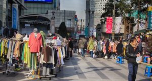 Daftar-Wisata-Menarik-Di-Kota Seoul-Dongdaemun-Market