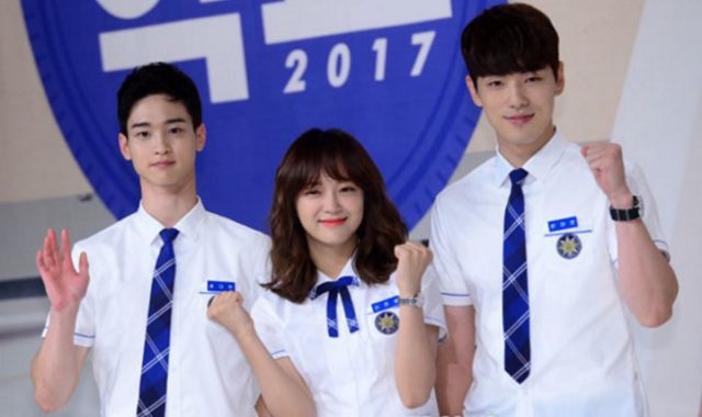Cinta-Segitiga-Sejeong-Gugudan-Dalam-Poster-Drama-‘School-2017’ Cinta-Segitiga-Sejeong-Gugudan-Dalam-Poster-Drama-‘School-2017’