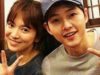 Song-Joong-Ki-Dan-Song-Hye-Kyo-Pilih-Desain-Undangan-Sederhana,-Seperti-Apa