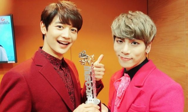 Minho-SHINee-Sempat-Pingsan-Usai-Dengar-Kematian-Jonghyun Minho-SHINee-Sempat-Pingsan-Usai-Dengar-Kematian-Jonghyun