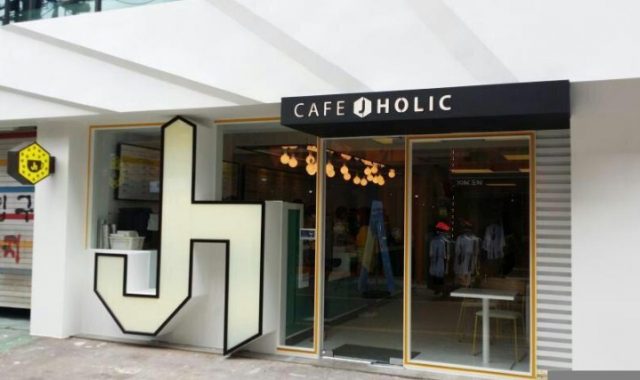 7-Cafe-Unik-Di-Kota-Seoul,-Rugi-Jika-Tidak-Dikunjungi!-J-Holic