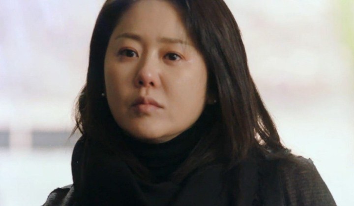 Berselisih-Paham,-Go-Hyun-Jung-Pukul-Sutradara-Dan-Tak-Lanjutkan-Syuting-Drama ‘Return’