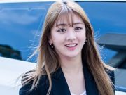 Datang-Ke-Acara-Lulusan-Sang-Adik,-Jihyo-TWICE-Buat-Seluruh-Sekolah-Heboh!