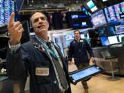 Investor Lancarkan Buy on Weakness, Dow Futures Menguat