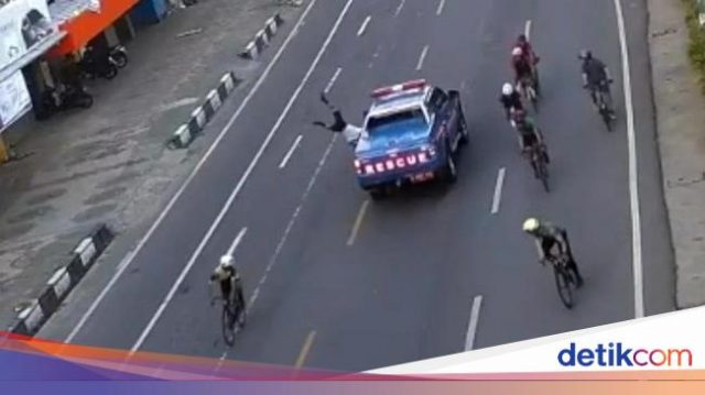 Viral Mobil Rescue Dinsos Tabrak Lari Pesepeda di Makassar, Pengendara Viral Mobil Rescue Dinsos Tabrak Lari Pesepeda di Makassar, Pengendara Diburu