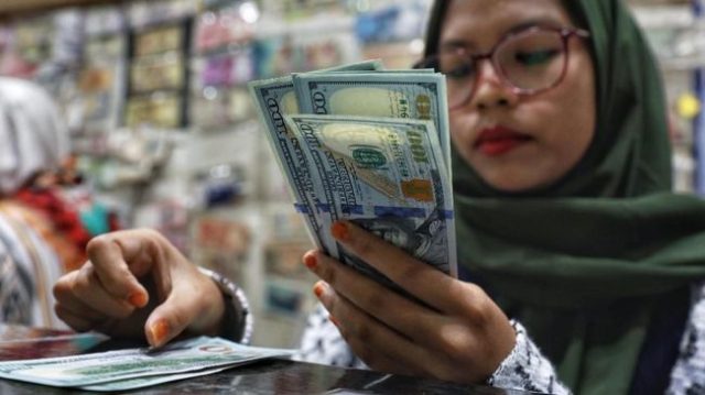 Dolar AS Mulai Diborong Lagi, Rupiah dalam Mode Defensif!