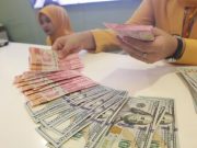 Banjir Sentimen, Rupiah ke Bawah Rp 14.300/US$ di Pekan Ini?