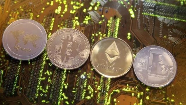 Harga Kripto Ambles Berjamaah, Cuma Cardano yang Selamat