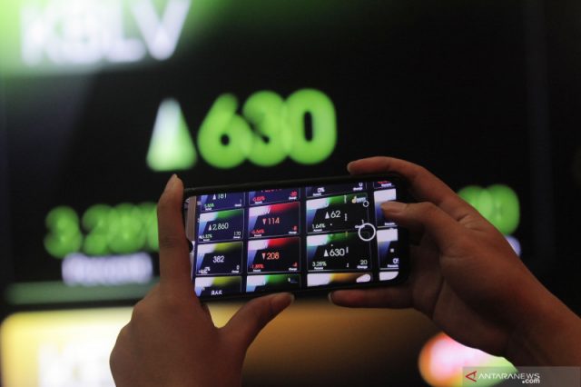 IHSG ditutup menguat ikuti kenaikan bursa saham Asia