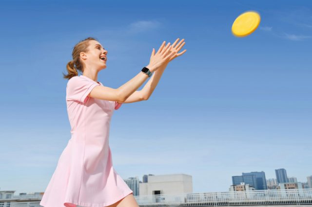 Kiat pilih "smartwatch" bagi wanita aktif