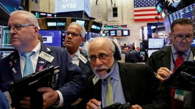 Dow Jones Dibuka Anjlok 156 Poin