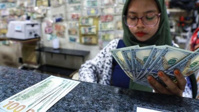 Penutupan Pasar: Rupiah Menguat ke Rp 14.340/US$