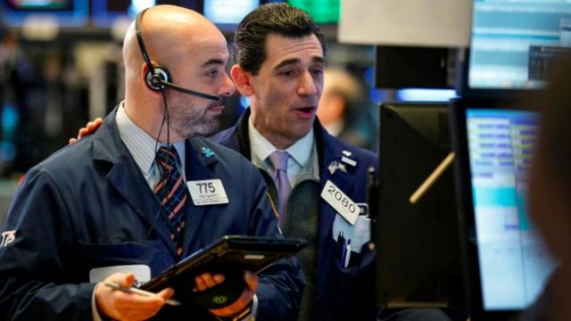 Usai Cetak Pola Bullish, Dow Futures Malah Anjlok 235 Poin