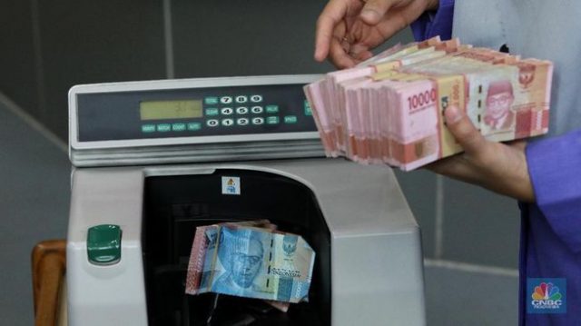 Rupiah Mungkin Melemah Hari Ini, Tapi Tipis Saja
