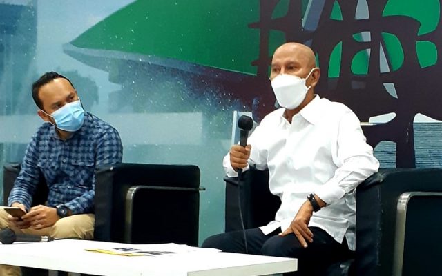 Beban Fiskal Bertambah, Ini Respons Banggar Soal SKB Jilid III Ketua Badan Anggaran (Banggar) DPR, Said Abdullah (kemeja putih) yang juga politisi PDI Perjuangan memberikan klarifikasi di Gedung DPR terkait hoaks bagi-bagi uang dan kerumununan massa di Madura, Jawa Timur, Kamis (15/4/2021). JIBI - Bisnis/Jhon Andi Oktaveri