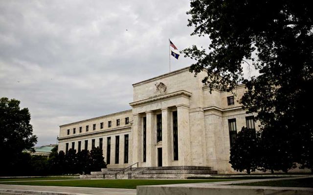 Gedung bank central Amerika Serikat atau The Federal Reserve di Washington, Amerika Serikat, Selasa (13/8/2019). Bloomberg - Andrew Harrer