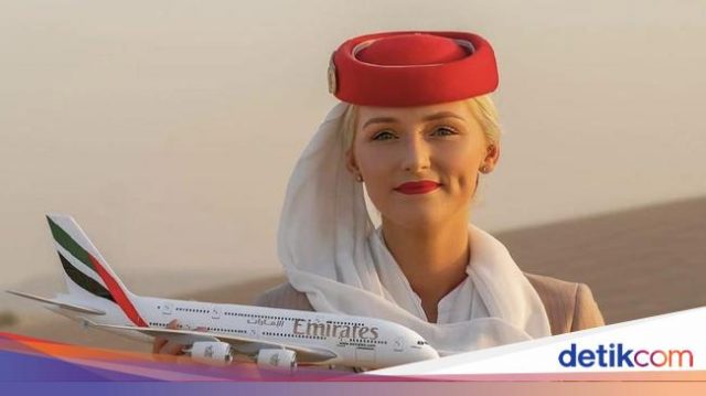 Viral Pramugari Cantik di Puncak Burj Khalifa, Ternyata Ini Identitas Aslinya