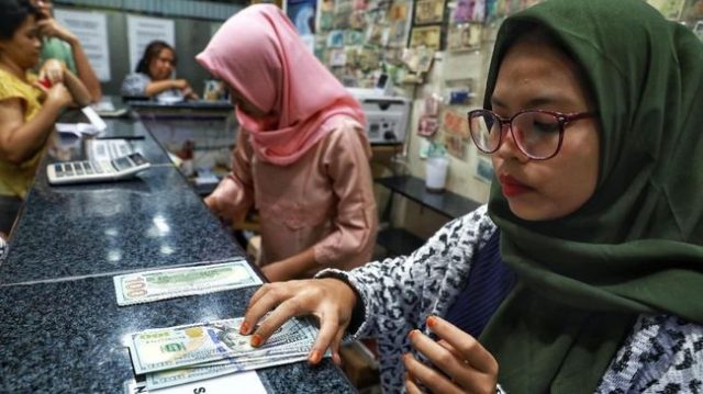 Penutupan Pasar: Rupiah Menguat ke Rp 14.200/US$