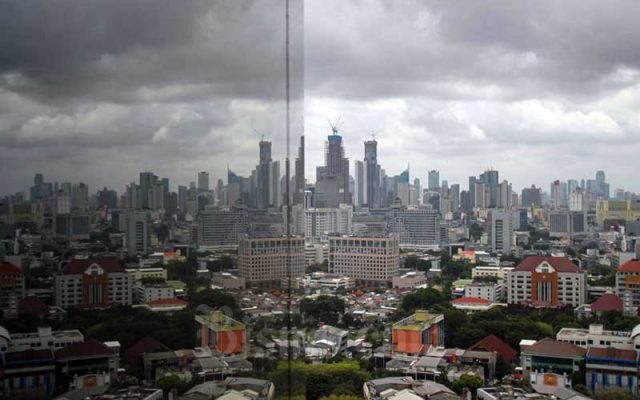 Sudah Pulihkah Ekonomi Kita? Pemandangan gedung bertingkat di Jakarta, Selasa (9/2/2021). Bisnis - Arief Hermawan P