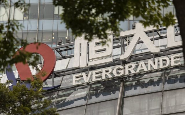 Kantor agen real estat terkemuka di China Evergrande - Bloomberg