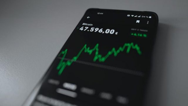 Resmi Jadi Alat Tukar di El Savador, kok Harga Bitcoin Drop?