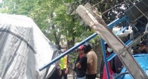 Penjual mi ayam ditabrak saat menyeberang