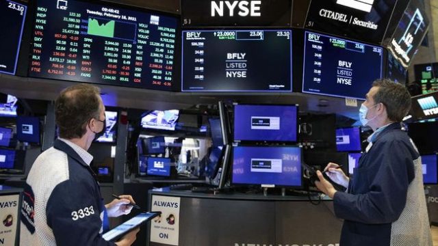 Wall Street Dibuka Menguat Sambut Menipisnya Klaim Penganggur