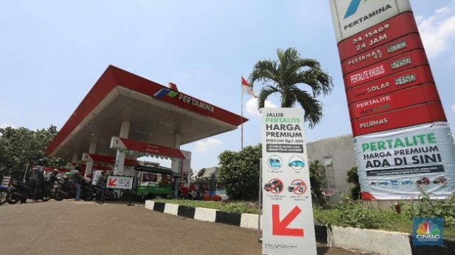 Habis Nanjak 2%, Harga Minyak Kepleset