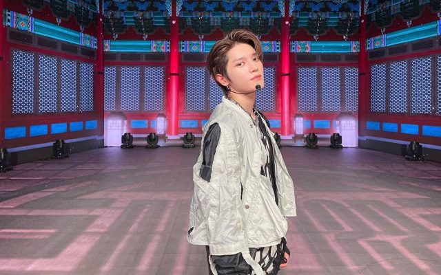 Reaksi Berseri-seri Taeyong NCT 127 Bertatap Muka Dengan Idola Favorit