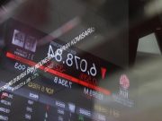 Pegangan IHSG Bakal Nyusruk, Cek Saham-saham Pilihan Ini!