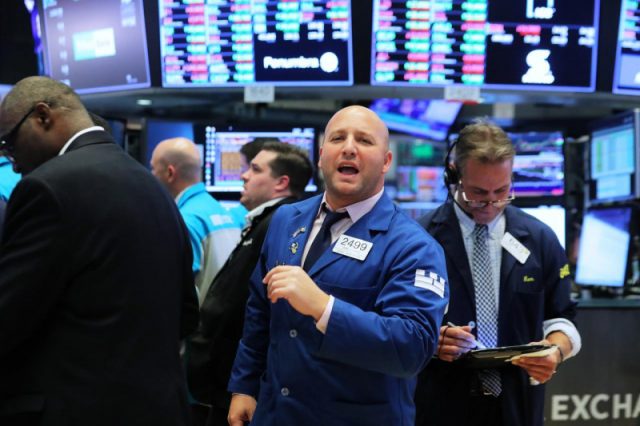 Wall Street menguat Indeks Dow Jones dan S&P ditutup di