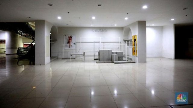 Sepi Berjamaah & Terancam Bangkrut, Mal-Mal Diobral Murah Sepi Berjamaah & Terancam Bangkrut, Mal-Mal Diobral Murah