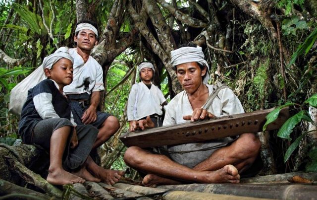 Mengenal Kehidupan Sederhana dan Penuh Harmoni Ala Suku Baduy. Adem dan Menenangkan Jiwa!