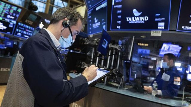 Saham Teknologi Rebound, Dow Futures Menguat Tipis