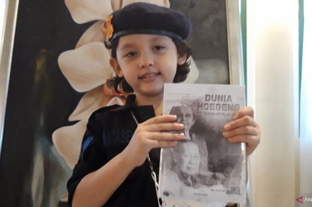 Keluarga Hoegeng luncurkan buku "Dunia Hoegeng, 100 Tahun Keteladanan"