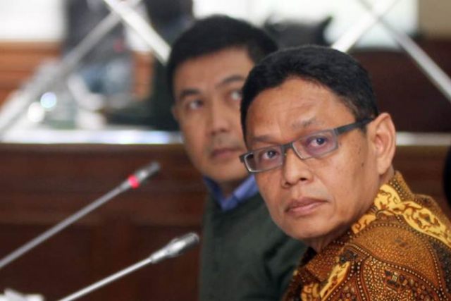 Deputi Bidang Pengembangan Iklim Penanaman Modal BKPM Yuliot (kanan) bersama Direktur Fasilitas Promosi Daerah Indra Darmawan menjawab pertanyaan wartawan, di Jakarta, Rabu (6/3/2019). - Bisnis/Endang Muchtar