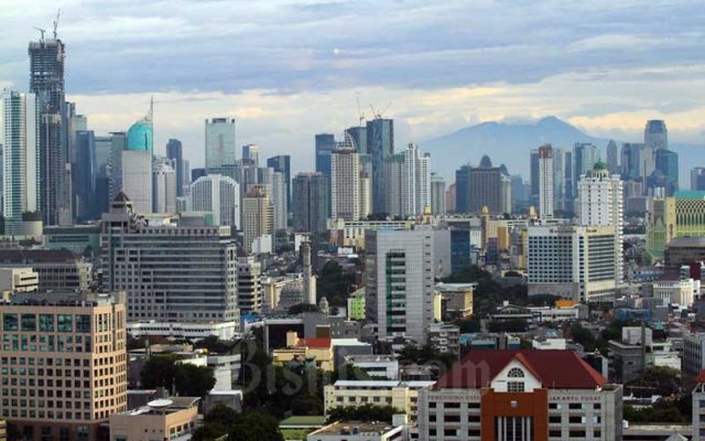 Pemandangan gedung bertingkat di Jakarta. Bisnis - Arief Hermawan P