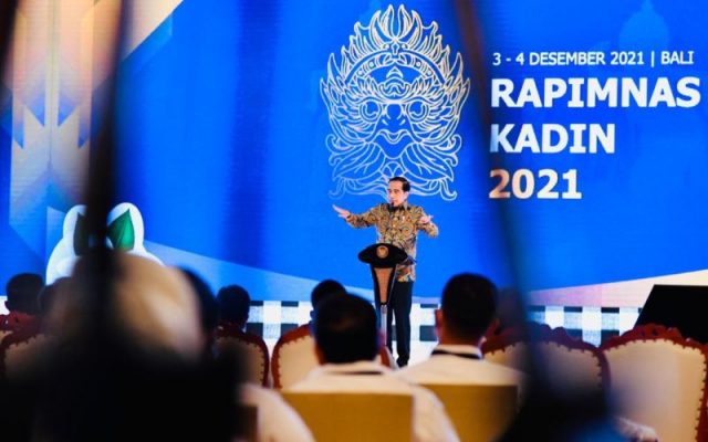 Presiden Joko Widodo saat membuka Rapimnas Kadin Indonesia 2021, di BNDCC, Bali, Jumat (3/12/2021) - BPMI Setpres - Laily Rachev