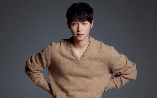 Penampilan Perdana Song Joong Ki di Lokasi Syuting 'The Chaebol's