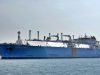 Kapal kargo Liquefied Natural Gas (LNG) atau gas alam cair kelima bersandar di Terminal Penerimaan, Hub, dan Regasifikasi LNG Arun, Lhokseumawe, Aceh Utara, Kamis (25/6). - Antara/M Agung Rajasa