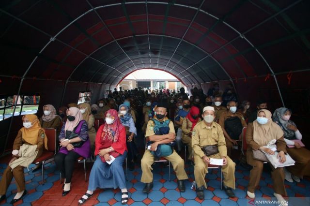 Per Selasa 120.621.088 warga sudah divaksin COVID-19 lengkap
