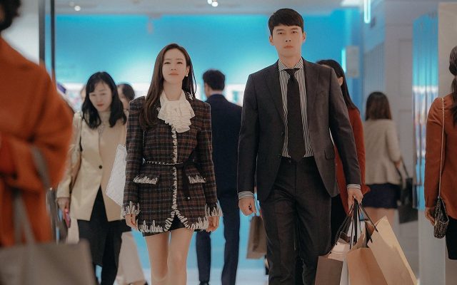'Mak Comblang' Ikut Bahagia, tvN Rilis Still Cut Son Ye