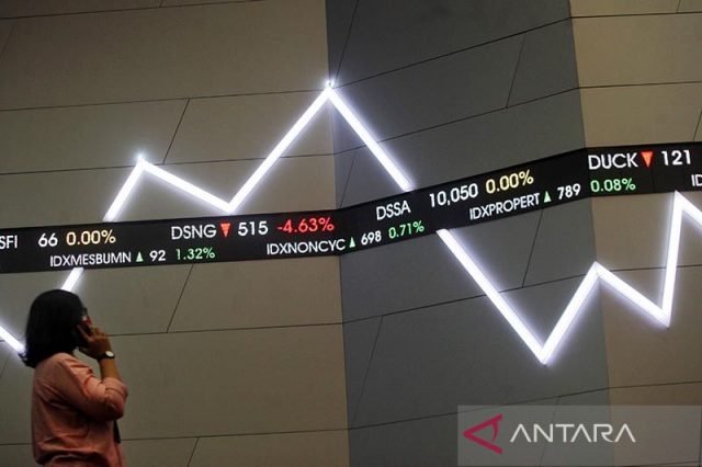 IHSG ditutup menguat seiring berlanjutnya aksi beli asing