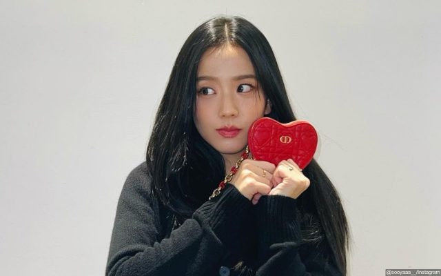 Tiba di Paris, Cara Jisoo BLACKPINK Perlakukan Penggemar Manis Banget